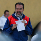 Pabel Muñóz anunció en una rueda de prensa que no se subirá el precio al pasaje.