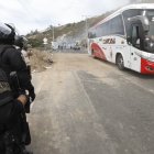 La circulación vehicular en el sector del peaje de Oyacoto y San Miguel del Común se habilitó cerca de las 10:00 de este 16 de septiembre, tras un bloqueo de manifestantes.