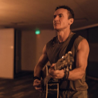 Fonseca regresa a Ecuador con un concierto en Guayaquil que reúne sus grandes éxitos y nuevas fusiones musicales.