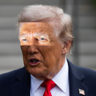 El presidente Donald Trump demandó al The New York Times por una serie de artículos en su contra.