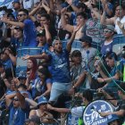 Hinchas de Emelec en el estadio George Capwell en el Clásico del Astillero.