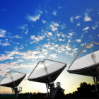 Las antenas satelitales forman parte de la infraestructura clave para ampliar la conectividad y mejorar los servicios de telecomunicaciones en Ecuador.