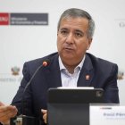 Fotografía de archivo del ministro de Economía y Finanzas de Perú, Raúl Pérez Reyes, en Lima (Perú).