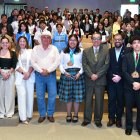 15 finalistas fueron reconocidos, incluyendo participantes de parroquias como Posorja, y la UTEG publicará un libro digital con los mejores cuentos, además de una adaptación teatral del microcuento ganador.