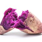 La cáscara del camote morado, rica en antocianinas, mostró efectos protectores significativos, posicionándose como base para futuros nutracéuticos y alimentos funcionales.