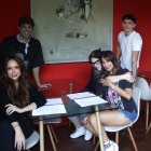 Belén Franco con Ërika Vélez, Alejandra Paredes, Sebastián Perdomo y Ricardo