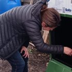 Las composteras comunitarias son recipientes que se entregan a las personas en edificios o instituciones para aprovechar los desechos orgánicos.