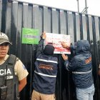 Policía y la AMC clausuraron la madrugada de este sábado un centro de tolerancia que operaba de manera ilegal en el sector de la Eloy Alfaro, norte de Quito.