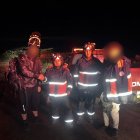 Casi tres horas de búsqueda, los bombreso rescataron a los extravidos.