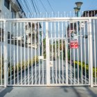 La ciudadanía puede solicitar al Municipio de Guayaquil la instalación de portones tras cumplir requisitos como el apoyo de los residentes mediante firmas.