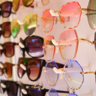 Maximiza tu rendimiento al aire libre. La guía científica para elegir el color de lentes de sol