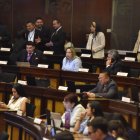 El oficialismo logró 77 votos negativos para bloquear la moción del correísmo.