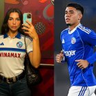 Dua Lipa y Kendry Páez luciendo las camisetas del Estrasburgo francés.