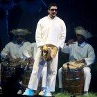 Bad Bunny en su residencia 2025.