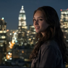 Tilly Norwood, la actriz virtual creada por Particle6 Productions, ha generado miles de seguidores y una fuerte controversia en Hollywood al debutar en un sketch de televisión.