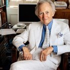 Tom Wolfe fue un escritor y periodista estadounidense y uno de los padres del "nuevo periodismo".