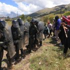 Un ciudadano argentino fue detenido mientras portaba palos y piedras e incitaba a la violencia en las calles de esa ciudad.