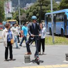 Problema.  En la Naciones Unidas la circulación indebida de scooters en las aceras genera peligro y malestar entre los peatones.