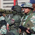 Fotografía del 23 de septiembre de 2025 que muestra a integrantes de la Fuerza Armada Nacional Bolivariana (FANB) en Caracas (Venezuela).