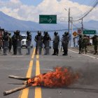 Una protesta en días pasados, en Otavalo. La Conaie ahora amenaza con tomarse la capital.