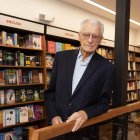 En un volumen de más de 900 páginas y más de 200 capítulos, Vallejo hace un recorrido por su trayectoria política y humana.