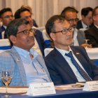 El Ministro de Producción de Ecuador, Luis Alberto Jaramillo, junto a delegados de Corea del Sur.