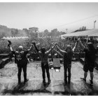 Sólo en España Jero Ramiro se presentaba con Saratoga. Niko del Hierro eligió a Charlie Parra para sus visitas a América y en 2026 será su remplazo.