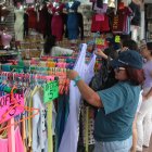 El presidente Daniel Noboa adelanta el pago del décimo tercer sueldo para reanimar las ventas en el comercio.