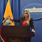 Tras permanecer varias semanas en Latacunga, la rueda de prensa del 6 de octubre de 2025 de Carolina Jaramillo volvió al Palacio de Carondelet, en Quito.