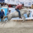 Jinetes. Montar a caballo, uno de los actos estrellas del Rodeo Montubio.