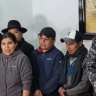 Dirigentes indígenas y autoridades del Gobierno durante la reunión en Otavalo, Imbabura, donde se acordó levantar temporalmente el paro y abrir mesas de diálogo para atender las demandas de las comunidades.