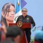 El ministro de Gobernación de Guatemala, Francisco Jiménez, habla en una rueda de prensa este miércoles, 15 de octubre de 2025, en Guatemala.