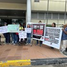 Padres de niños con atrofia muscular espinal realizaron un plantón en el Hospital del Niño para exigir la entrega del medicamento