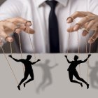 España aprobó un Código de Conducta que obliga a los influencers a indicar quién los auspicia