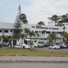 Personal del Hospital Universitario de Guayaquil enfrenta escasez de recursos y sobrecarga laboral