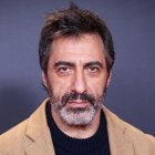 Juan del Val es Es escritor, guionista y columnista y presentador. Ha publicado novelas como Para Ana de tu muerto, Candela, Delparaíso y Bocabesada.