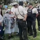 Monjas, pastores y ciudadanos llegaron hasta el parque El Arbolito.