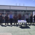 Uno de los detenidos ya tenía antecedentes por robo y otros delitos, detalló la Policía.