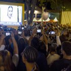 Los feligreses celebran la canonización del médico Dr. José Gregorio Hernández y la monja Carmen Rendiles en Caracas, Venezuela, el 19 de octubre de 2025.