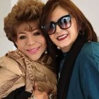Paulina Tamayo con Hilda Murillo.