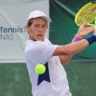 Francisco Castro era uno de los tenistas juveniles que iba a participar en el Challenger.