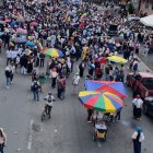 Indígenas de la provincia de Imbabura protagonizaron una marcha pacífica, mientras las actividades comienzan a reactivarse.