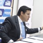 El funcionario mientras dialoga con EXPRESO.