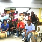 Folclor. El grupo surgió como un refugio sonoro, un palenque moderno donde los jóvenes afroesmeraldeños pudieran mantener vivas las tradiciones.