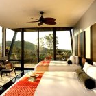 Una de las habitaciones del hotel Pikaia Lodge, en Galápagos, que recibió dos Llaves Michelin.