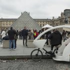 Tres días estuvo cerrado el museo del Louvre, en París, tras el robo histórico.