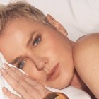 Xuxa, modelo, actriz y cantante.