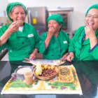 Proyecto. Entre risas y aromas tradicionales, reviven recetas ancestrales de Quito.