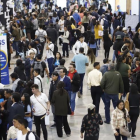 En la Feria del Empleo en Quito hubo gran cantidad de jóvenes, con títulos de tercer nivel; también despedidos del servicio público.