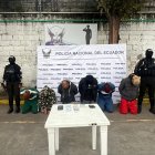 Los implicados estaban en un vehículo azul que transitaba por el sector de Santa Anita.